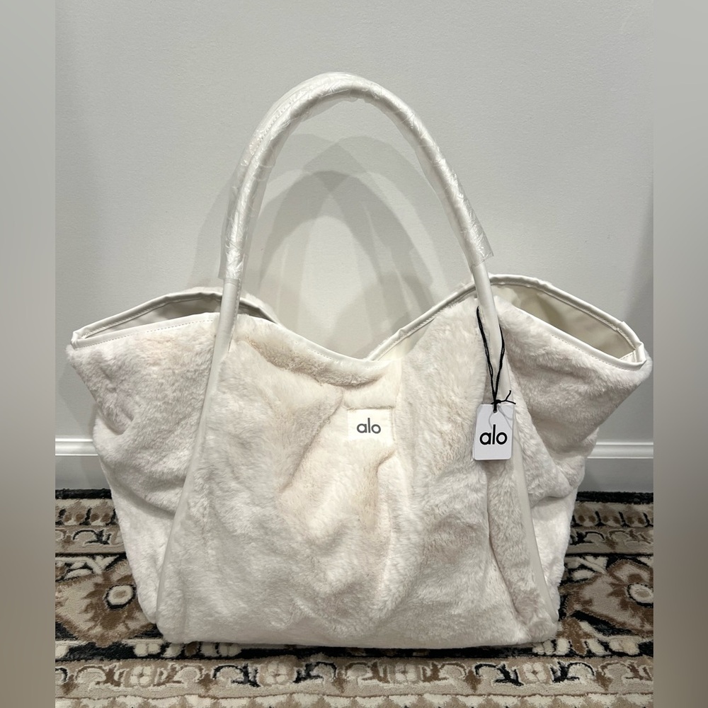 NWT ALO YOGA Faux Fur Tote Bag